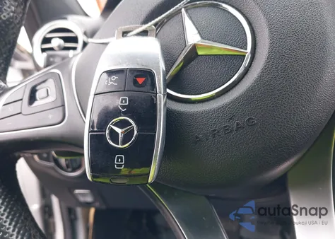 2017 Mercedes-Benz E 300 4Matic z USA, uszkodzony, nr VIN WDDZF4KB7HA206276